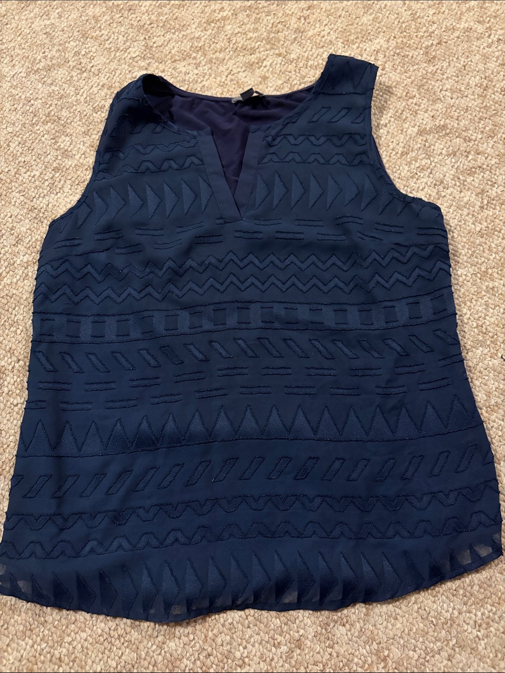 StitchFix Market & Spruce Women’s Navy Textured Sleeveless V-Neck Top - size L